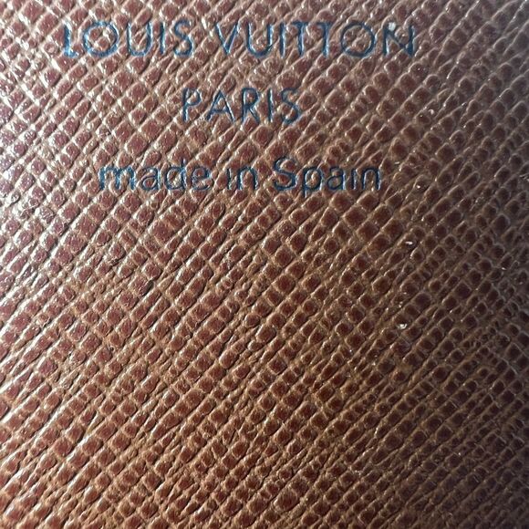 Authentic Louis Vuitton Porte Monnaie
Billets Tresor - Picture 7 of 10